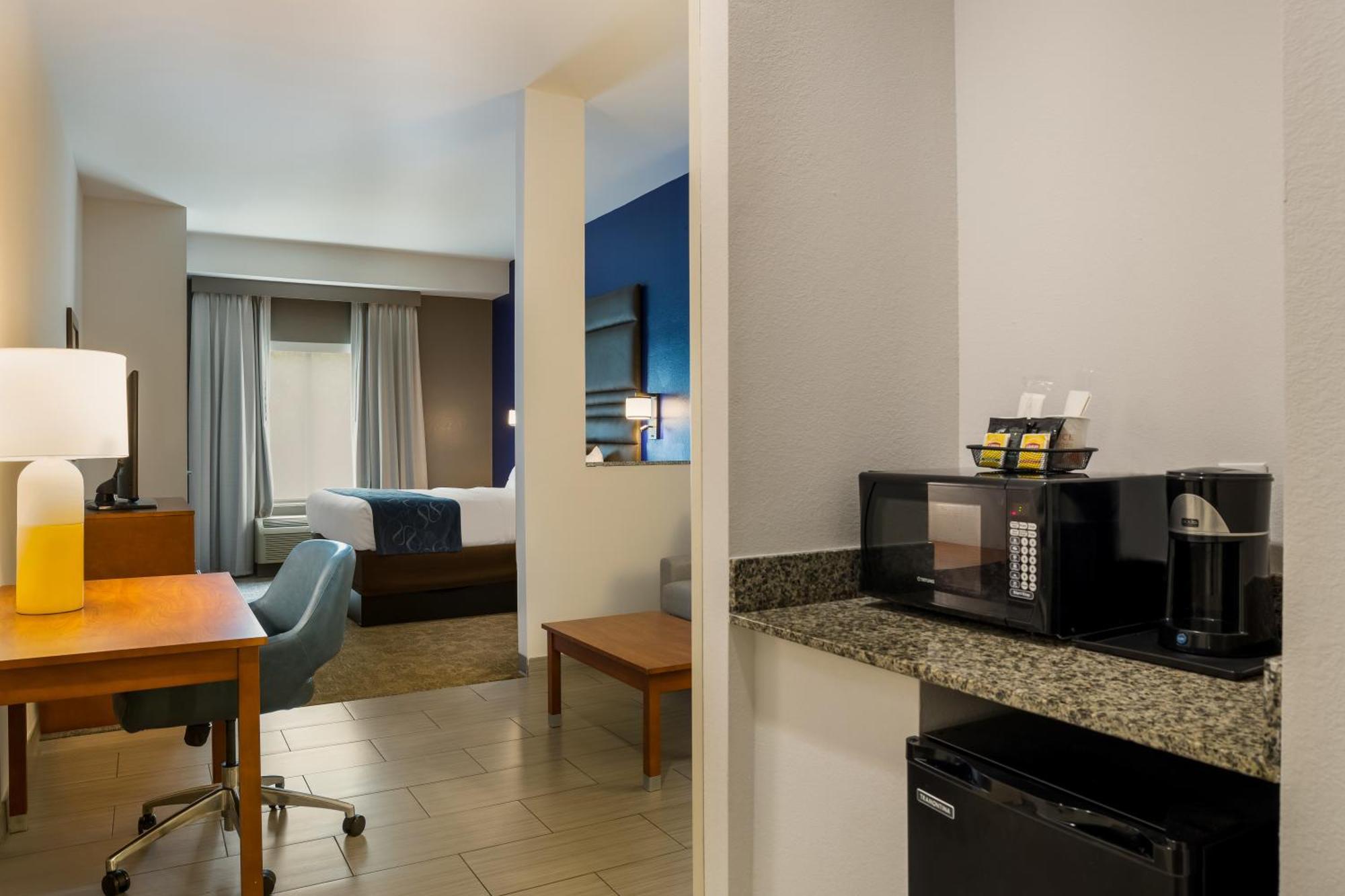 Comfort Suites Denham Springs Kültér fotó