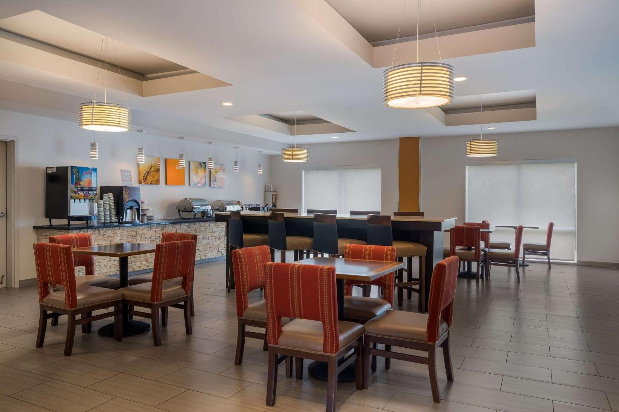 Comfort Suites Denham Springs Kültér fotó