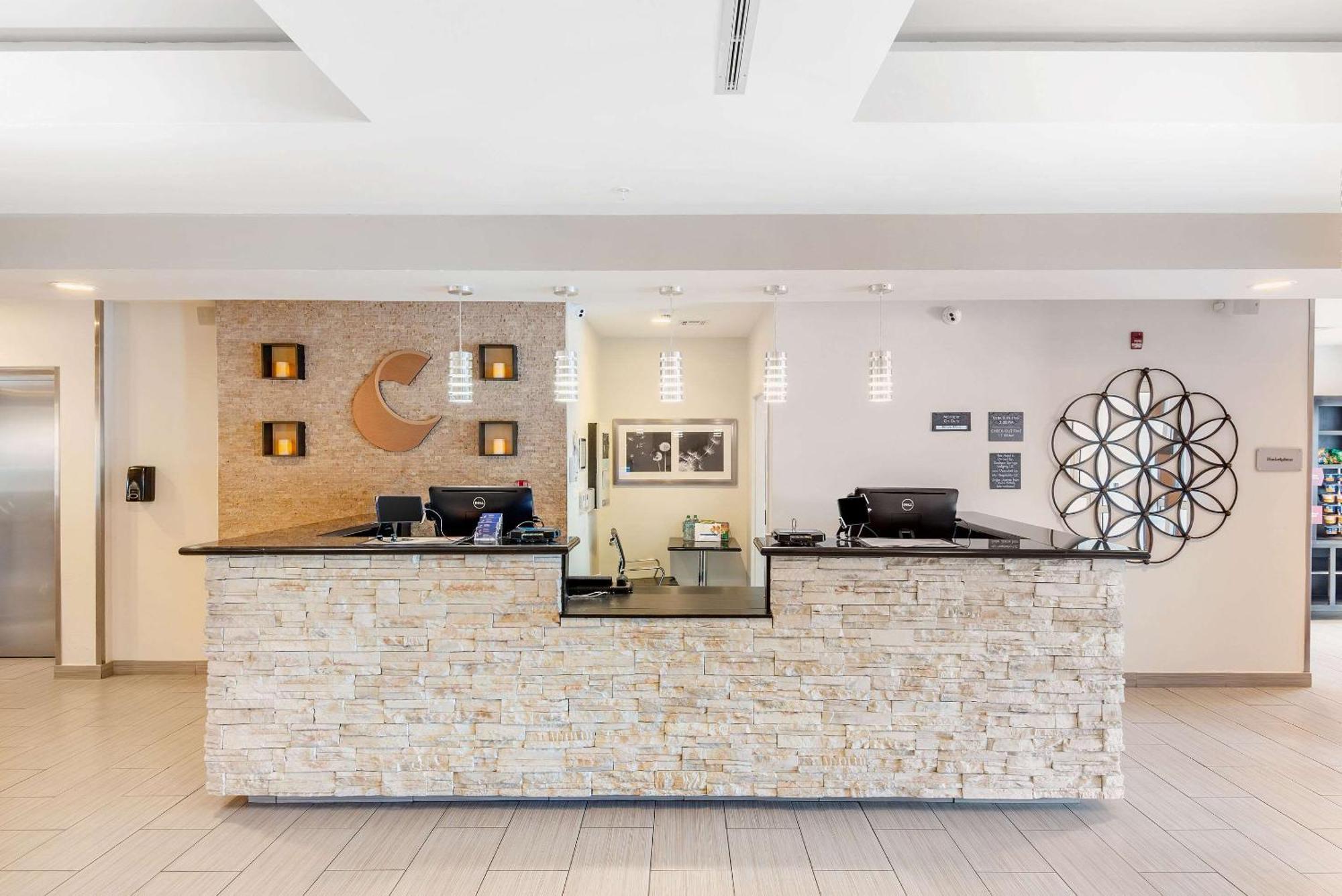 Comfort Suites Denham Springs Kültér fotó