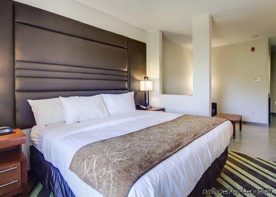 Comfort Suites Denham Springs Kültér fotó